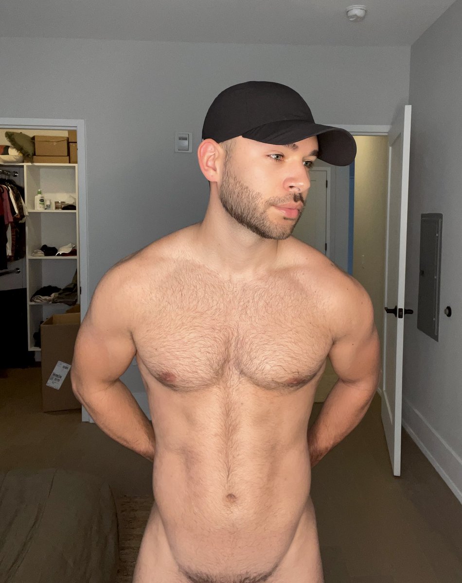 johncfit's tweet photo. Gym photos on the new iPhone are amazing! https://t.co/tGHVIGADBE