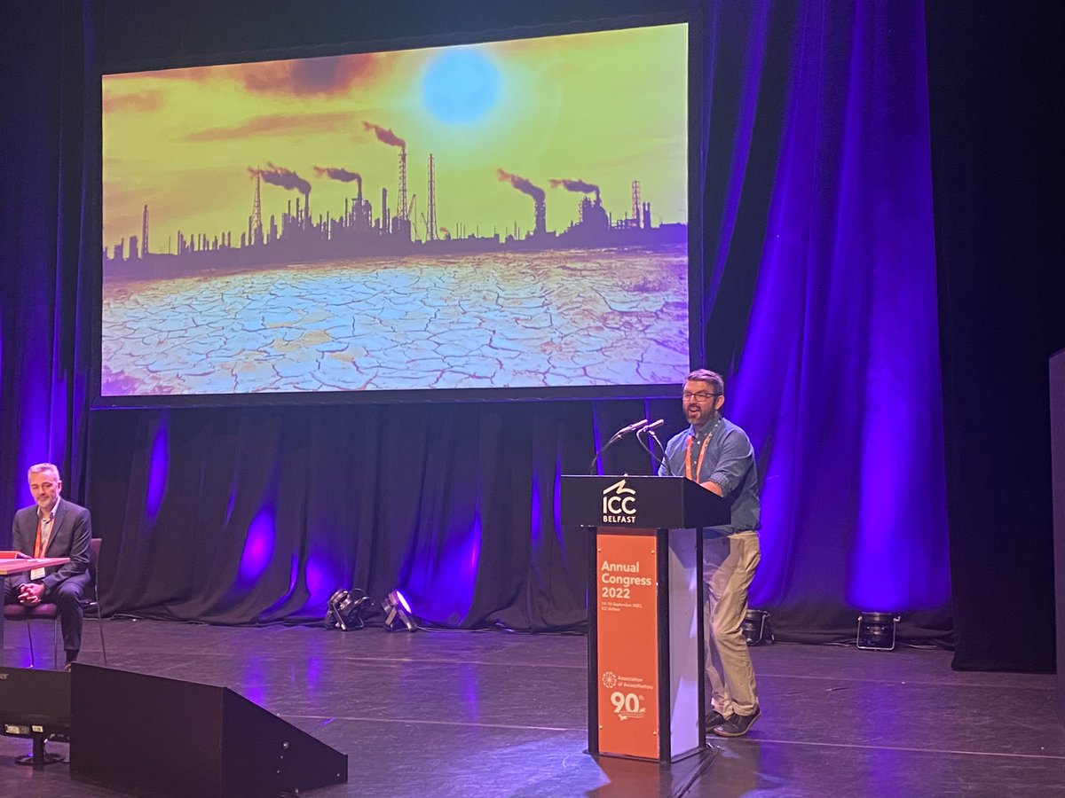 Enjoying @DrCliffShelton talk on Environment and sustainability. #nitrouscracking #ACBelfast22 @MFTgreen <a href="/WythenshaweHosp/">Wythenshawe Hospital</a> <a href="/AAGBI/">AoA</a>