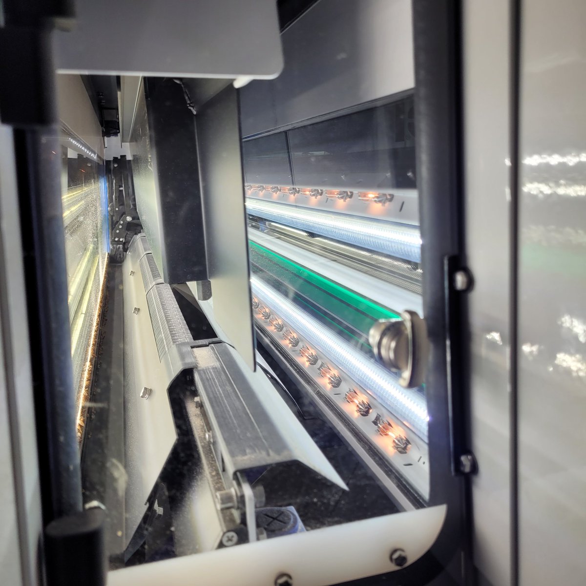 KBIprocessing's tweet image. The first few shipments have been completed using our colour sorter and new bagging line. On our first batch, the extraction rate increased 18.7% and our bagging efficiency increased by 275%. Progress is hard but rewarding work! @CanSeed @OneStepAutomate @jason_macnevin