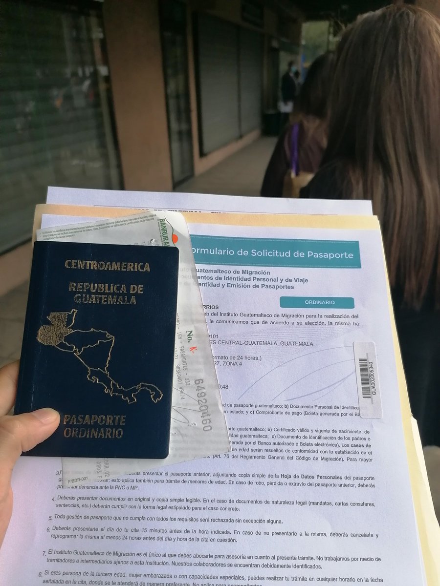 diegoedeleon's tweet photo. 🚨 Si alguien necesita pasaporte, este es el momento 🚨. Ya se puede hacer cita de un día para otro sin necesidad de presentar vuelo ✈️. #Migración https://t.co/K03pz6ytC3