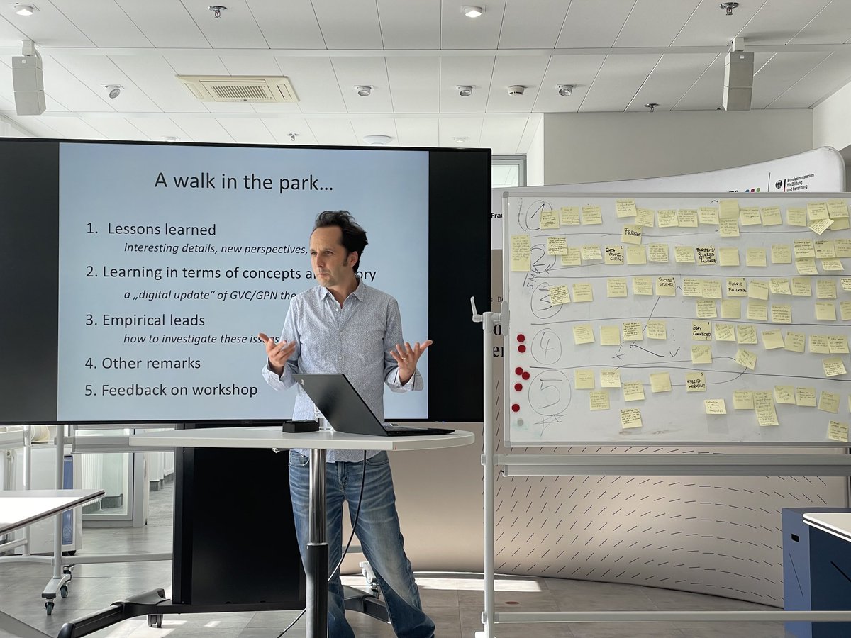 RobertaRab's tweet photo. ⁦@flobut⁩ closing a great workshop on digitalisation in #GVC ⁦@WZB_Berlin⁩. I have really learnt a lot and I am going home with a lot of food for thought Thanks ⁦@GaleRajReichert⁩ ⁦@AntoAndreoni⁩ and to all the participants https://t.co/MZGKvm0JL2