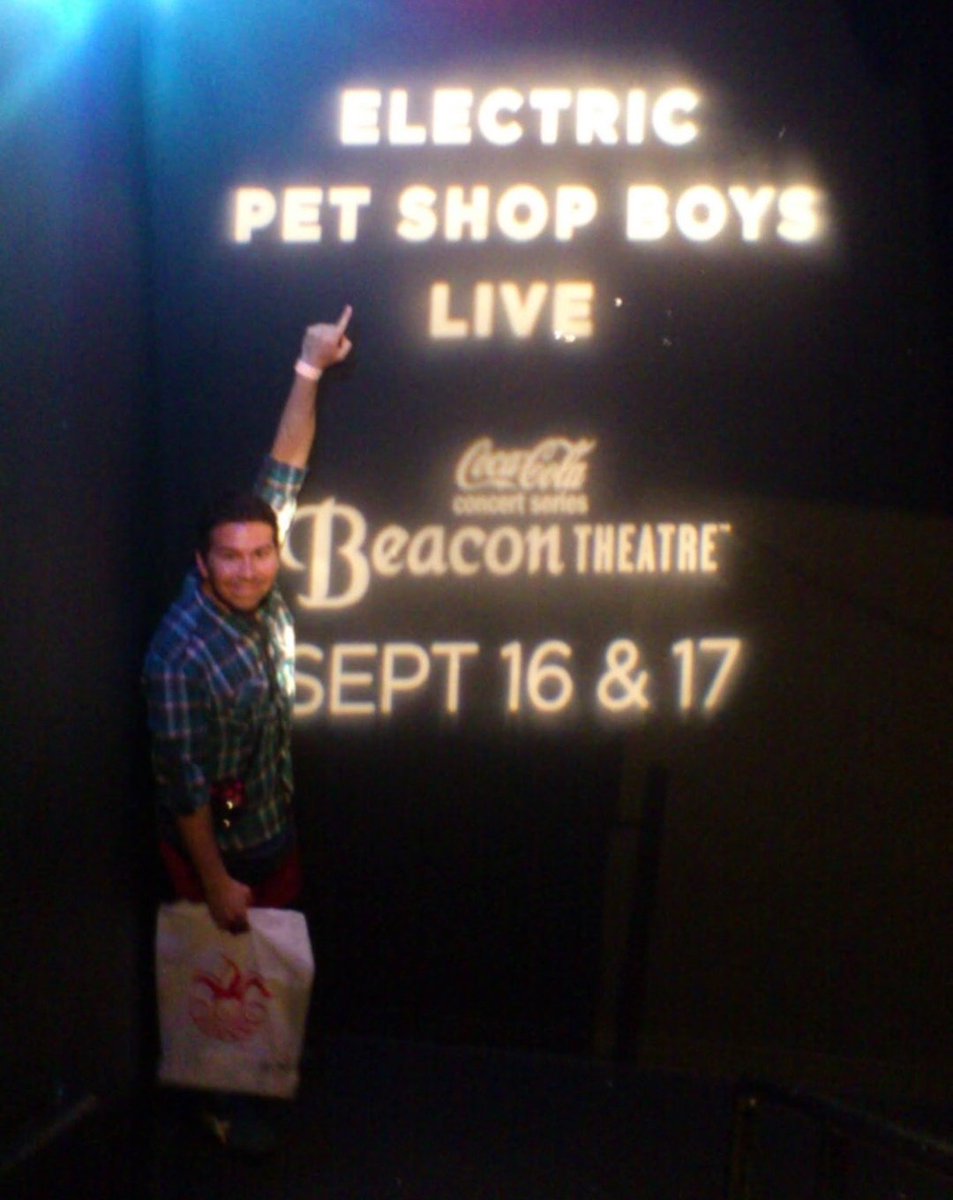 cesarmoz's tweet photo. 16 Septiembre 2013 #ElectricTour @petshopboys 9 años ya!
Volveré algún día a NYC??? 🤷🏼♂️ https://t.co/dhJe2DFjrf