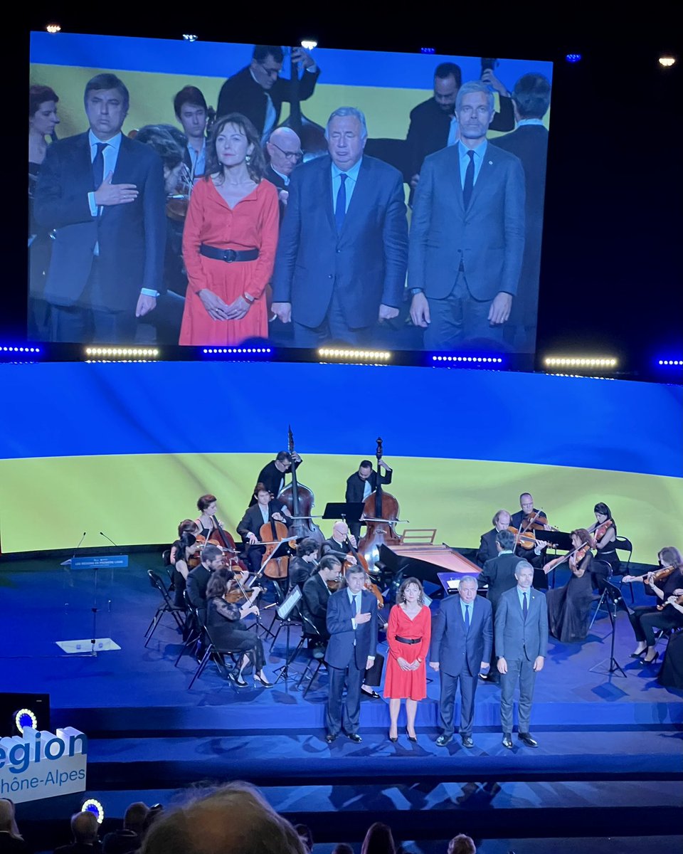 Séquence émotion 
Hymne national ukrainien 
Lors du congrès des <a href="/Regionsdefrance/">Régions de France</a>