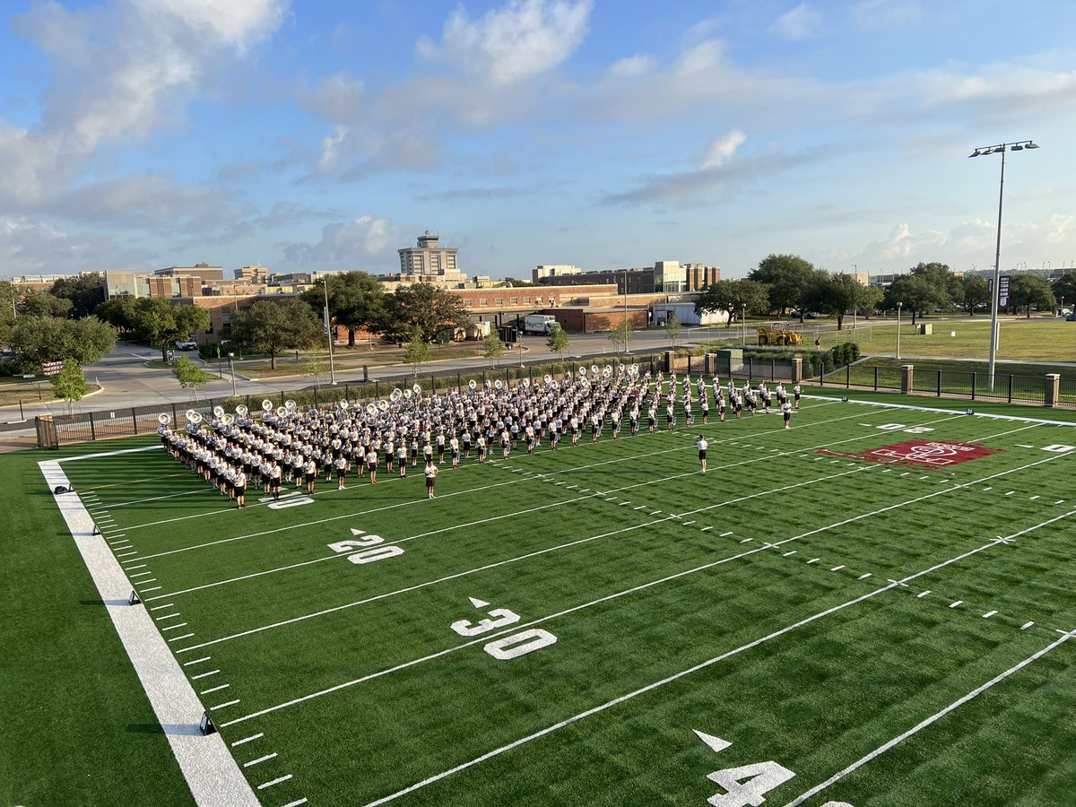 AggieVPRamirez's tweet photo. NO better way to start a Friday morning than with the Fightin’ Texas Aggie Band! Flawless execution! Can’t wait to see them at halftime tomorrow! BTHO Miami! Whoop! @AggieCorps @Aggie_Band @TAMUCommandant @TAMU @AggieNetwork @TAMUDSA https://t.co/qkv1mzHEbf