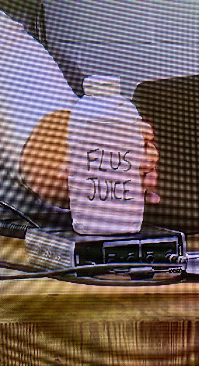 SpenceCunninton's tweet photo. GET UR FUCKIN FLUS JUICE READY. #Sunday #SNF #WhosPumped? #ImPumped https://t.co/TwO9C6ZGDK