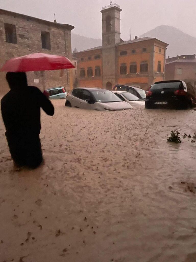#16settembre Siamo vicini al dolore di quanti sono stati colpiti dalla pesante #Alluvione nelle #Marche. #Prevenzione, #Ambiente, #Clima e #Ricerca siano le priorità assolute per il bene collettivo. Non c'è più tempo. #ElezioniPolitiche2022 #CambiamentoClimatico #ClimateEmergency