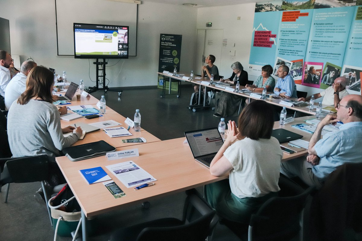 Retour sur une matinée d'échanges fructueuses avec les partenaires du <a href="/ptmi_usmb/">Pôle Tourisme de l'Université Savoie Mont Blanc</a>. Des projets, des projets et encore des projets pour les territoires de montagne !
bit.ly/3UeYDOk
