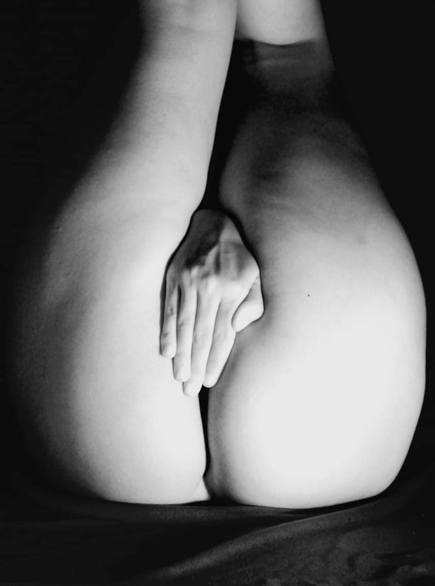 CloMm93's tweet photo. #blackandwhite https://t.co/g0Sgxfaa5U