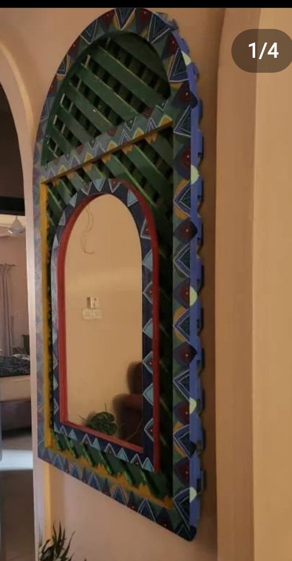monenaartstudio's tweet photo. And if you can't see anything beautiful about yourself, get a better mirror.♥
Hand painted wooden mirror,for my special client.
Order yours now😍 
DM, Wapp:0918363358 https://t.co/c8adfGcVe3