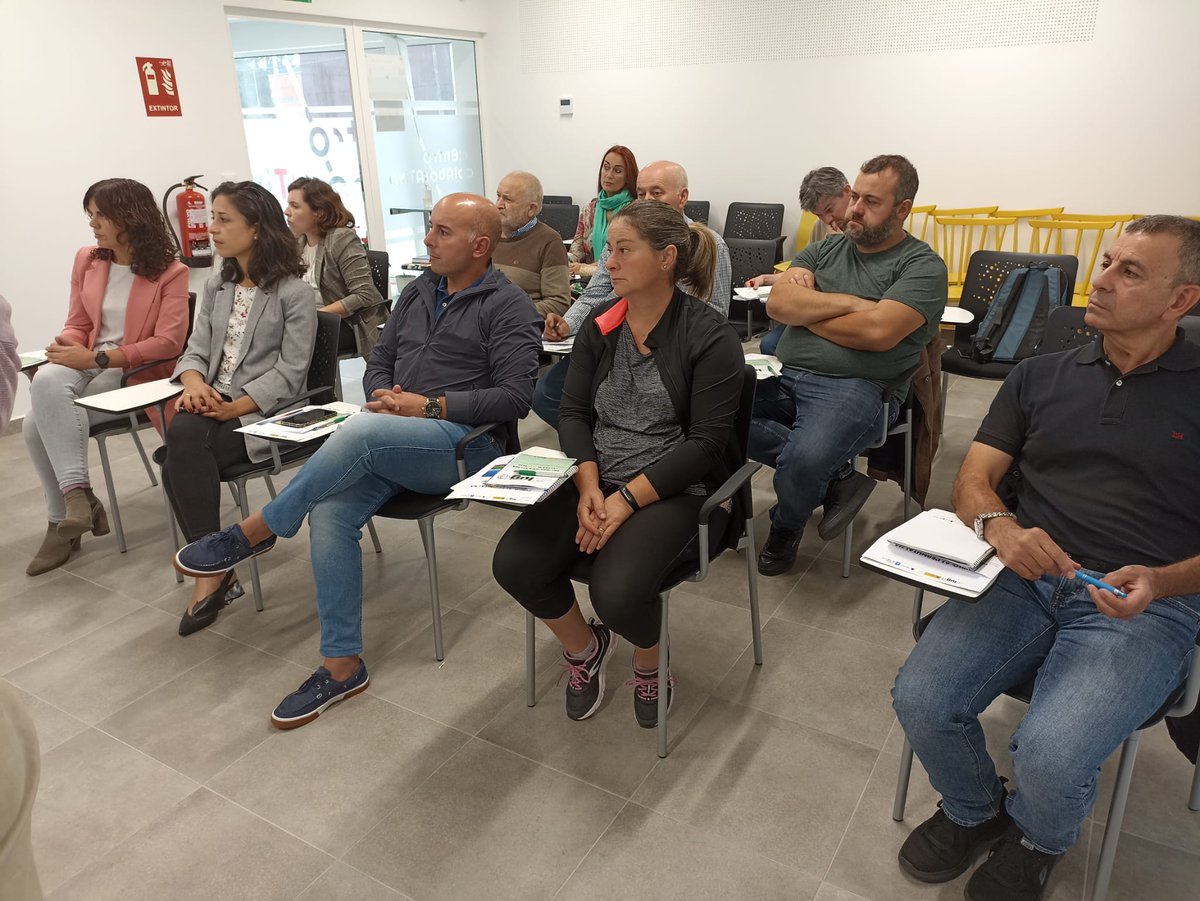 👤O noso presidente, José A. Santos foi o encargado de pechar o curso das 𝐩𝐞𝐫𝐦𝐮𝐭𝐚𝐬 𝐧𝐚 𝐞𝐜𝐨𝐧𝐨𝐦í𝐚 𝐬𝐨𝐜𝐢𝐚𝐥 𝐞 𝐚𝐩𝐥𝐢𝐜𝐚𝐜𝐢ó𝐧 𝐝𝐚 𝐥𝐞𝐢.

🙌Unhas xornadas de moito proveito que podemos levar á práctica no noso territorio💚