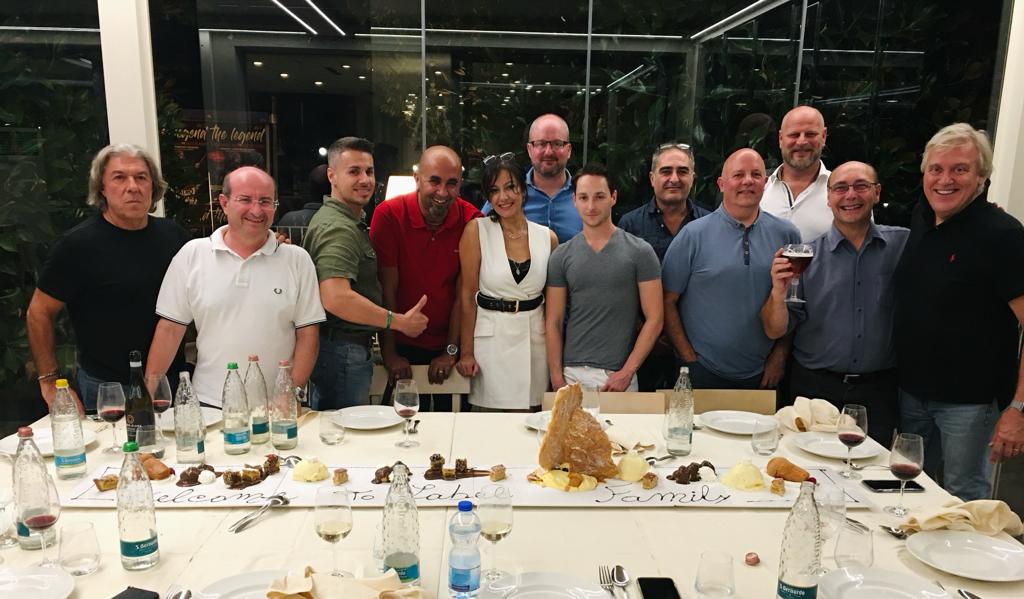 label_spa's tweet photo. When a business meeting turns into a good ol' friends reunion. 
A big THANK YOU to Julian Lendrum, Nadia Akhtar and Rya Lendrum of Label UK Ltd, to Russel Marks and Lee Piper of Boss Door Controls  and to Eichard Smith of RTS. 
Label is a family as big as the world! https://t.co/0m1A2qMysF