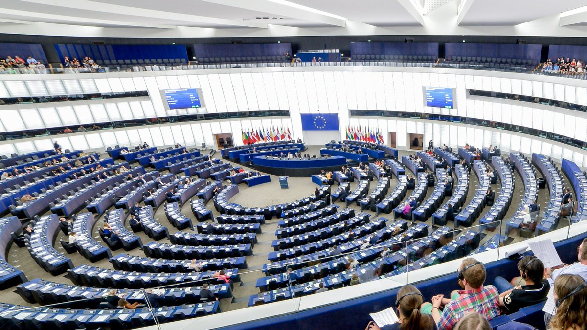 EHIassociation's tweet photo. Congrats @NielsFuglsang, @markuspieperMEP &amp; all MEPs for this week's votes on #EED &amp; #RED!
A great step towards #Fitfor55 targets️⚡️
Eager to contribute in next phase, for improvements centred on importance of #heating &amp; #buildings decarbonisation, where #multitechnology is key! https://t.co/Gr57HMfy29