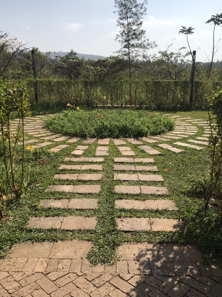 MDeFreese's tweet photo. The role of youth is essential for us to achieve #SDG11 and shift to #sustainabletransport, #EndPlasticPollution, and integrate #greenspaces into our communities. Keep up the great work for #ClimateAction and a for a #GreenRwanda🌿! https://t.co/At793P8Sc2