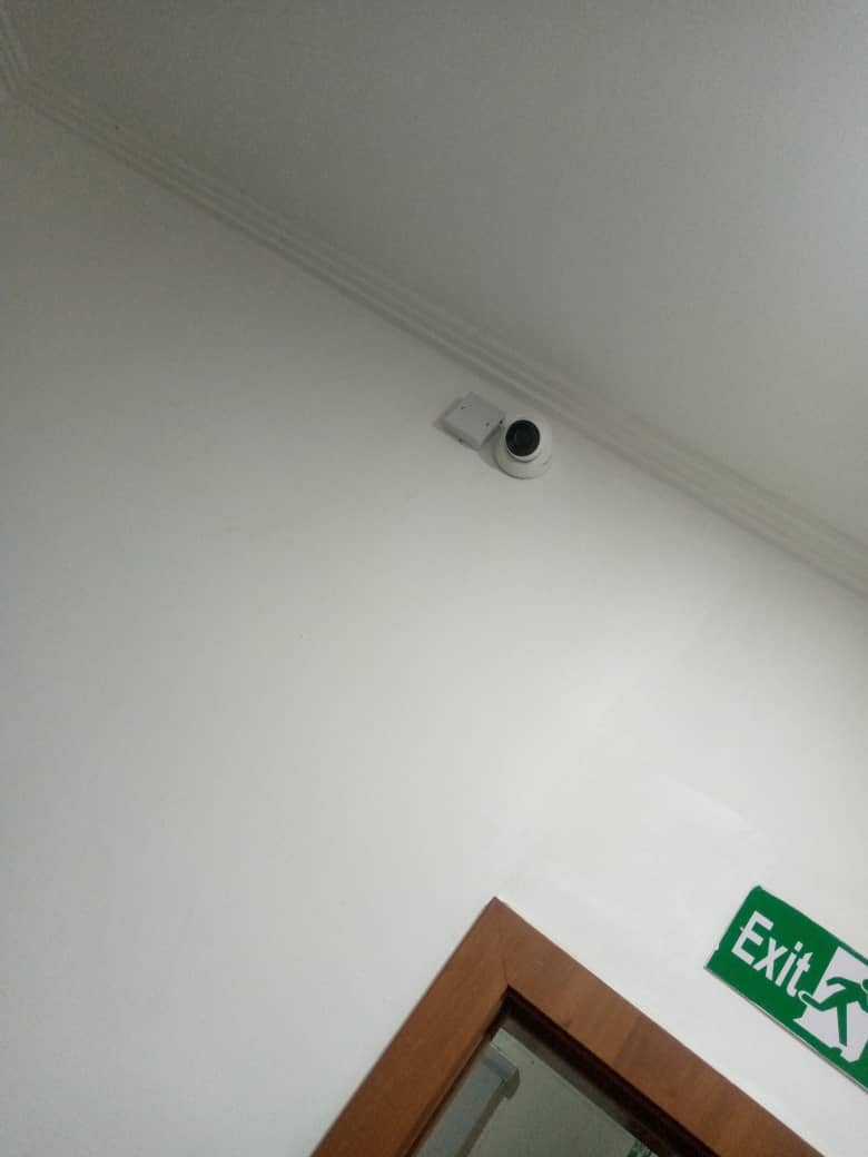 akyguest's tweet photo. Installing CCTV cameras can not only serve as a strict deterrent and provide your employees a safer place to work, but also ensure any such reprehensible activities are caught in the act.

#Vendease #Abuja #CCTV #Security https://t.co/5Ml3fKu94C