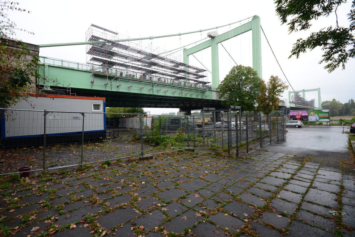 Anachronismus deutscher #Verkehrsplanung: Mit dem Titel #A4plus plant die #AutobahnGmbH in Köln die Verbreiterung der A 4 von 6 auf 8 Spuren. Dazu soll eine denkmalgeschützte Rheinbrücke abgerissen und ersetzt werden. Die BI #A4minus stellt sich quer:r-mediabase.eu/verkehrsplanun…