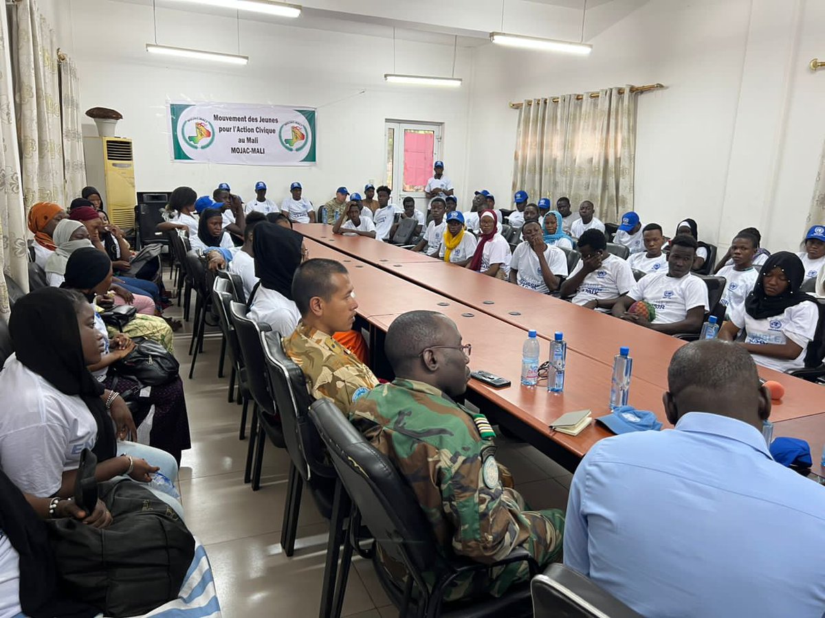 AssoAmanu's tweet photo. Cette campagne a commencé depuis le 11 septembre et a déjà été dans 4 communes du District de Bamako.
@GouvMali @elghassimw @Col__Maiga @AbdoulayeDiop8 @aliounetine16 @MNizigama @PNUDMALI
#UnisPourLeMali
#UnisPourlaPaix
#PaixAuMali
#PeaceDay
#MINUSMA
#AMANU https://t.co/SMcCiozQ1X
