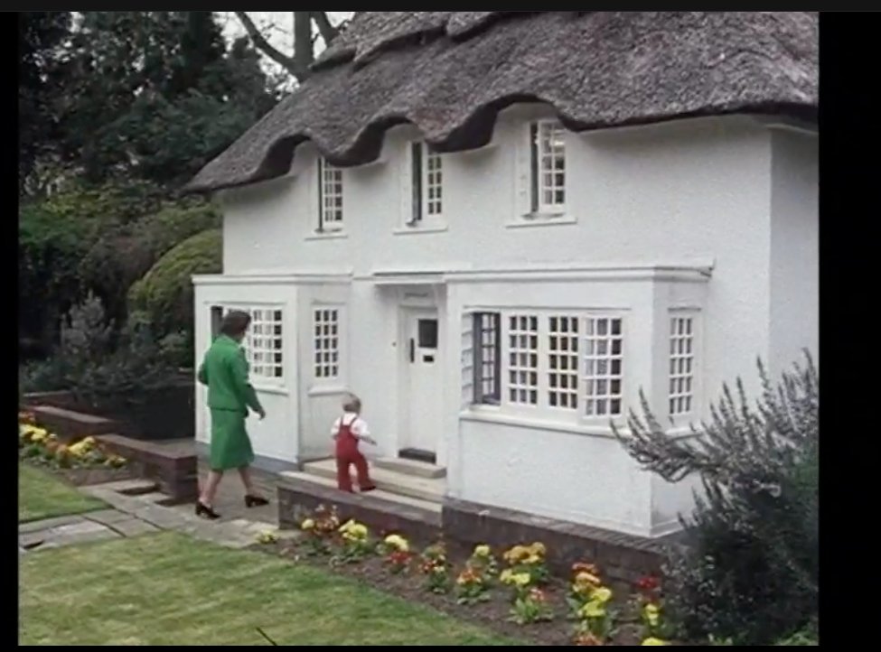 WorkingDruid's tweet photo. Just seen this on the BBC. This was the Queens playhouse when she was 6 years old.
#Elite #privilege #RoyalFamily #MagicBlood #NormalIsland https://t.co/fbRiaRlYgb