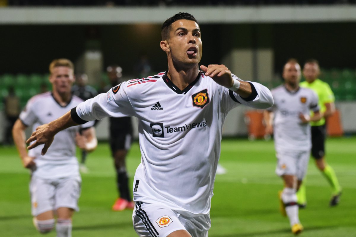 EuropaLeague's tweet photo. 6⃣9⃣9⃣ club-career goals for @Cristiano 🤩

#UEL https://t.co/OARsWqy9g5