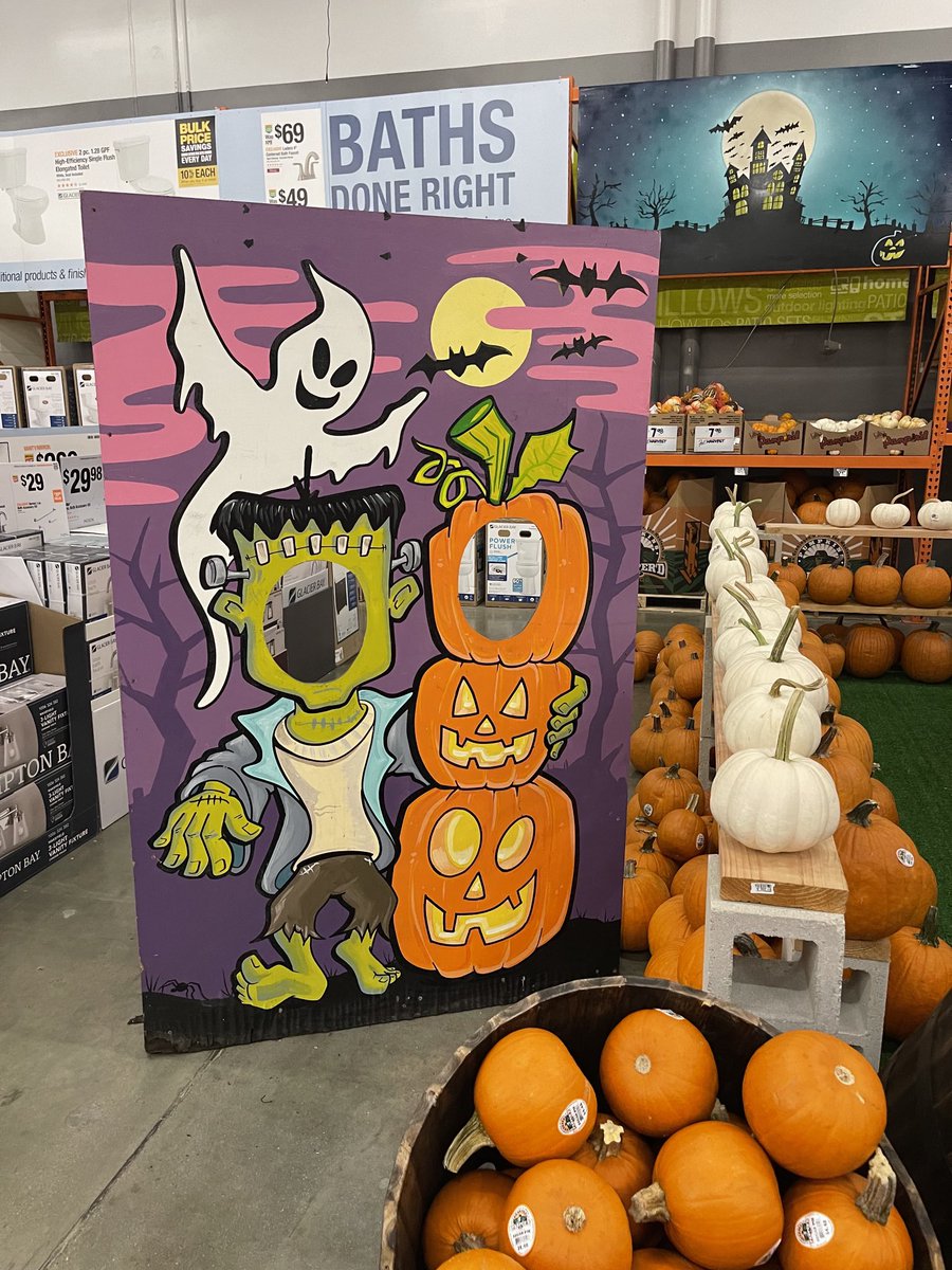 Halloween 2022 #6617 ⁦<a href="/OmarSan82279235/">Omar Sanchez 🏳️‍🌈</a>⁩ ⁦<a href="/joshua_j_casas/">Joshua Casas</a>⁩ <a href="/belen6037_HD/">Belen Lopez</a> ⁦<a href="/rmh135/">Richard Hernandez</a>⁩ ⁦<a href="/THDPatti/">Patti Olmsted</a>⁩  ⁦<a href="/RobinScottHD/">Robin Scott</a>⁩  ⁦@miguelgij⁩