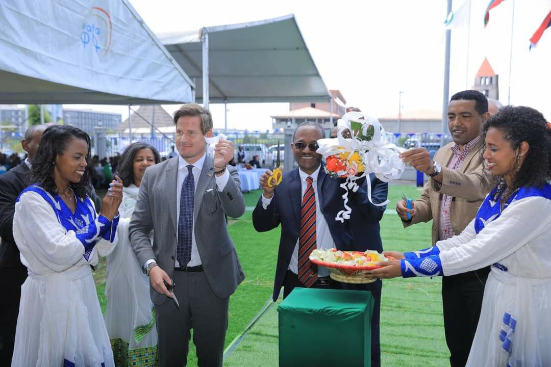 LinkUpAddis's tweet image. Volvo has inaugurated its first assembly and sale centre in the city of Dukem. The centre is the world-renowned Swedish car manufacturer’s 2,201st centre globally.