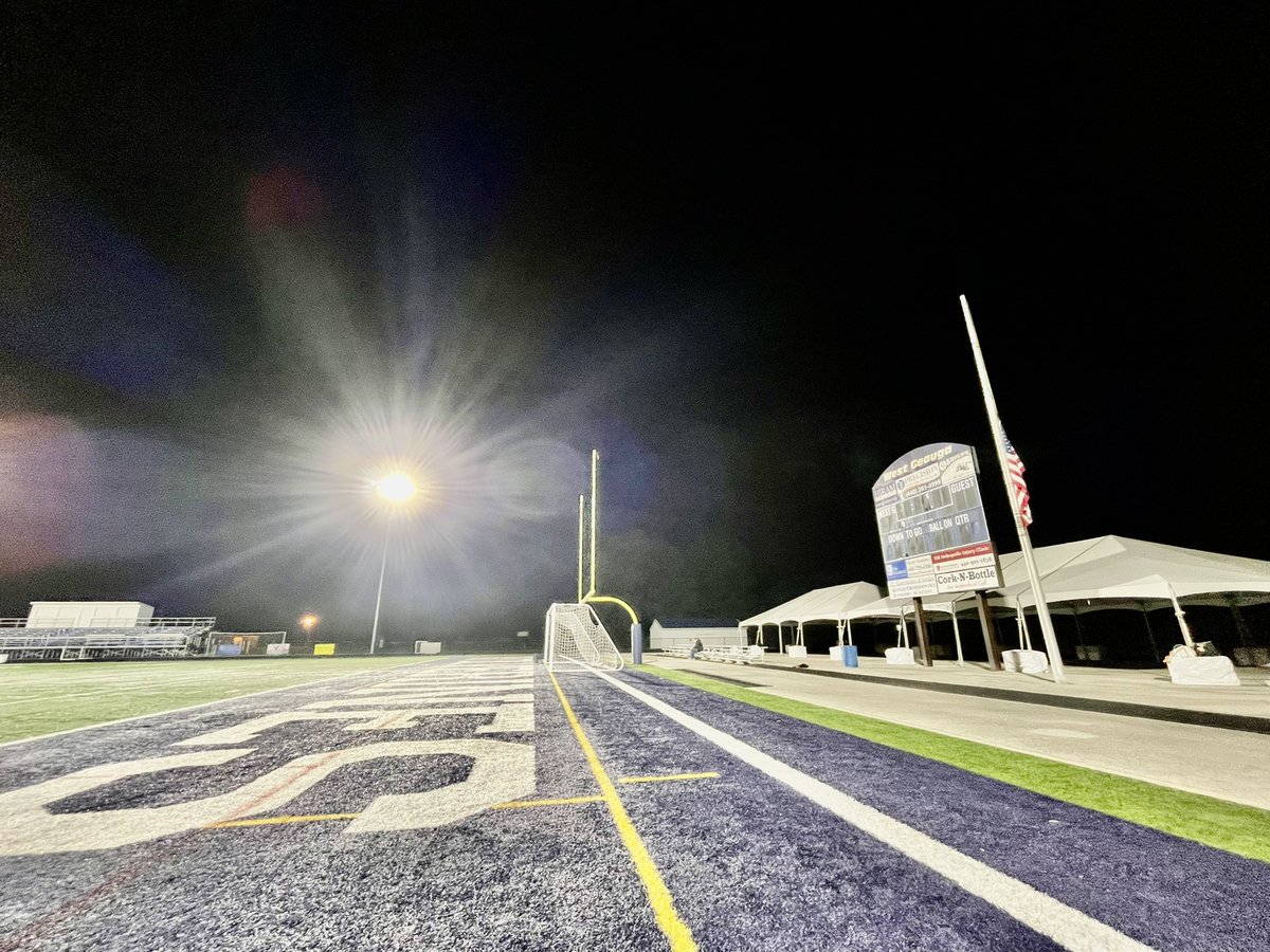 KT_Tercek's tweet photo. Good morning from West G High School where we are coming to you LIVE from for our Operation Orange segment. We highlight YOU the Browns fans, and our awesome high schools across Northeast Ohio! 

🧡🧡🧡🧡 https://t.co/j9RijoTWr4