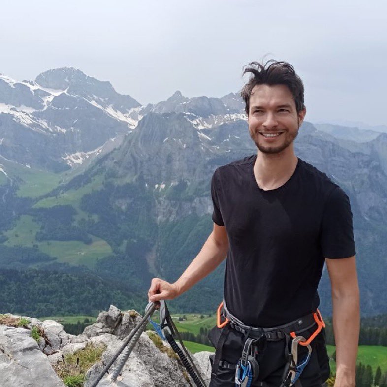 NFT Yearbook tweet media