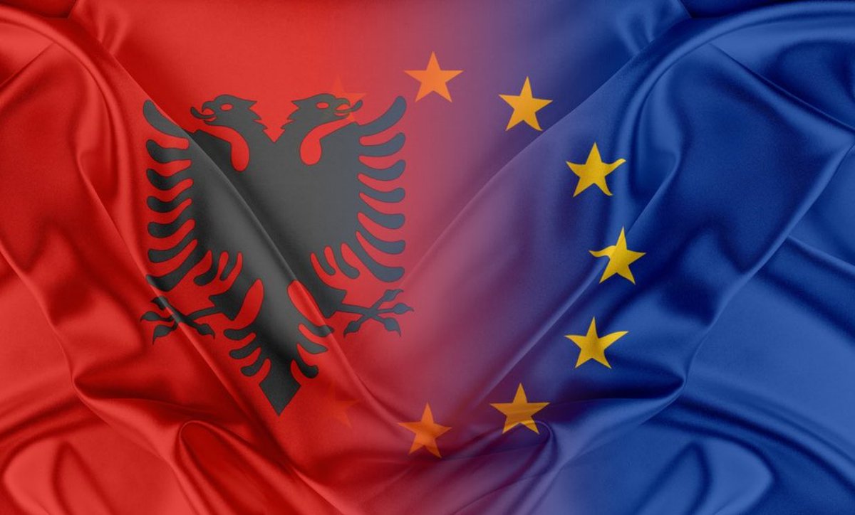 Great news: Albanian parliament ratified #EU 🇪🇺 agreement for next seven years of EU financial assistance which will support #Albania’s 🇦🇱 reforms related to the enlargement process with up to +600 million EUR.
More info 👉 bit.ly/3xspvk2
#EuropeIsHere 🇪🇺🇦🇱