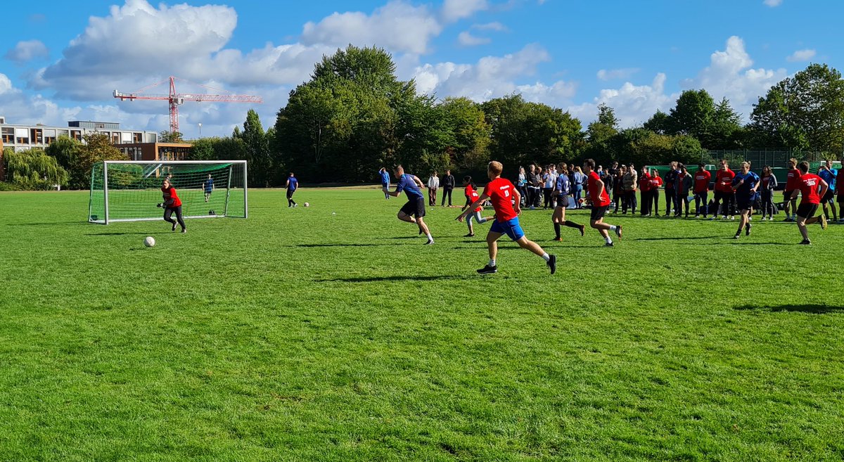 GloriusGroup's tweet photo. Running up for #ChemCup2022 ⚽️
The Glorius Basterds show their best performance with astonishing teamwork.
#RealTimeChem #Groupspirit https://t.co/aftozJPwU2