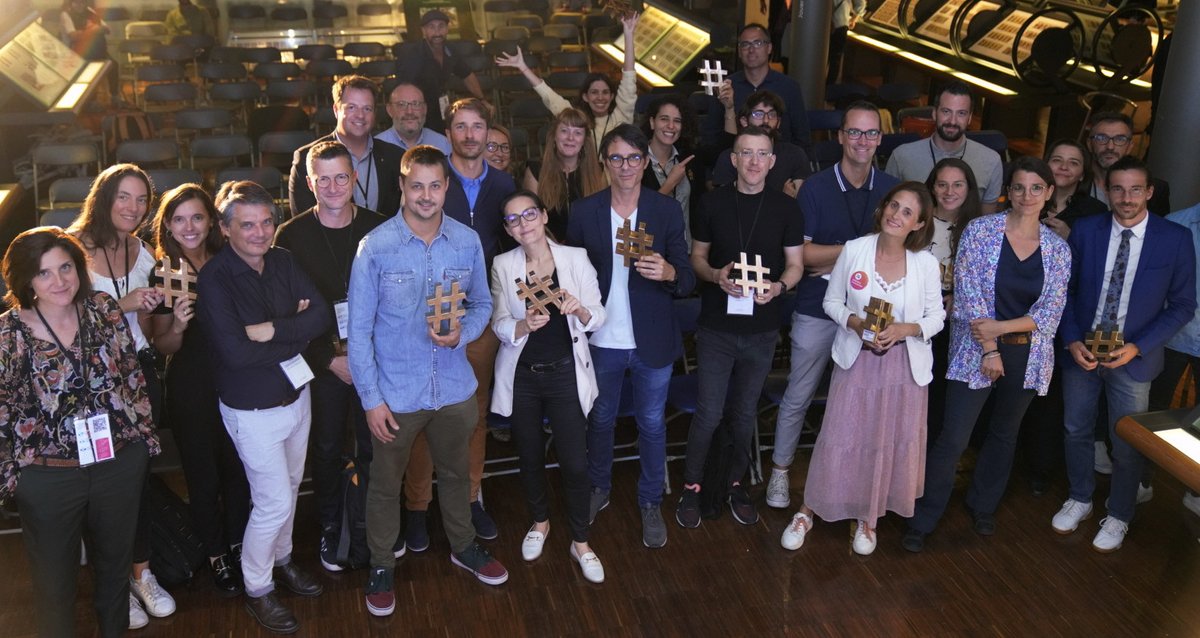 cap_com's tweet photo. 👏Bravo aux lauréats des #Hashtags 2022 de l'@ObservatoireRS récompensés ce jeudi 16/09 aux rencontres #capcomnet ! 🏆Retrouvez le palmarès des meilleures actions des #collterr sur les médias sociaux et meilleurs sites web éco-responsables 👉https://t.co/sEdKxy4dLb #compublique https://t.co/5gJccDbl9C