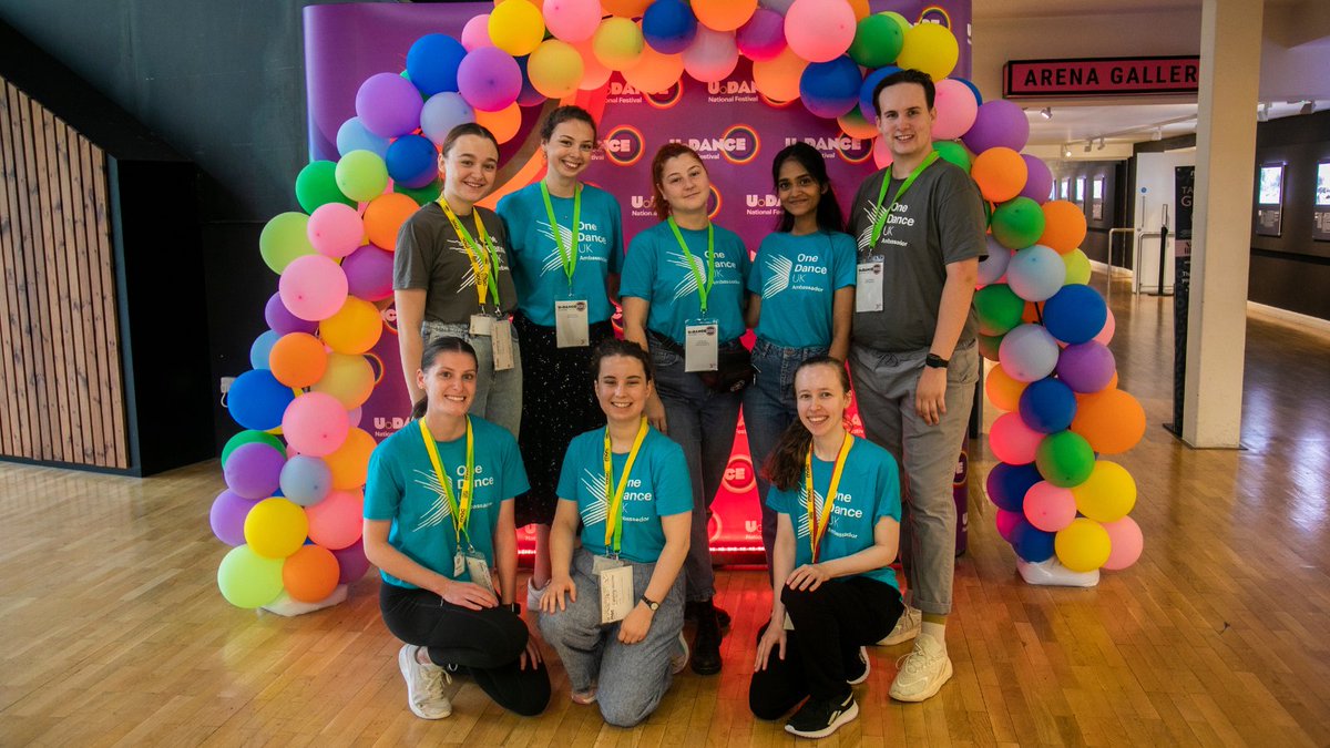 onedanceuk's tweet photo. LAST CHANCE TO APPLY! ⏰ Applications to become a One Dance UK Ambassador close Monday 19 September. 

If you're aged 18- 25 and passionate about dance, apply now: https://t.co/8vikuCcqzW https://t.co/r5Ml5lFn7l