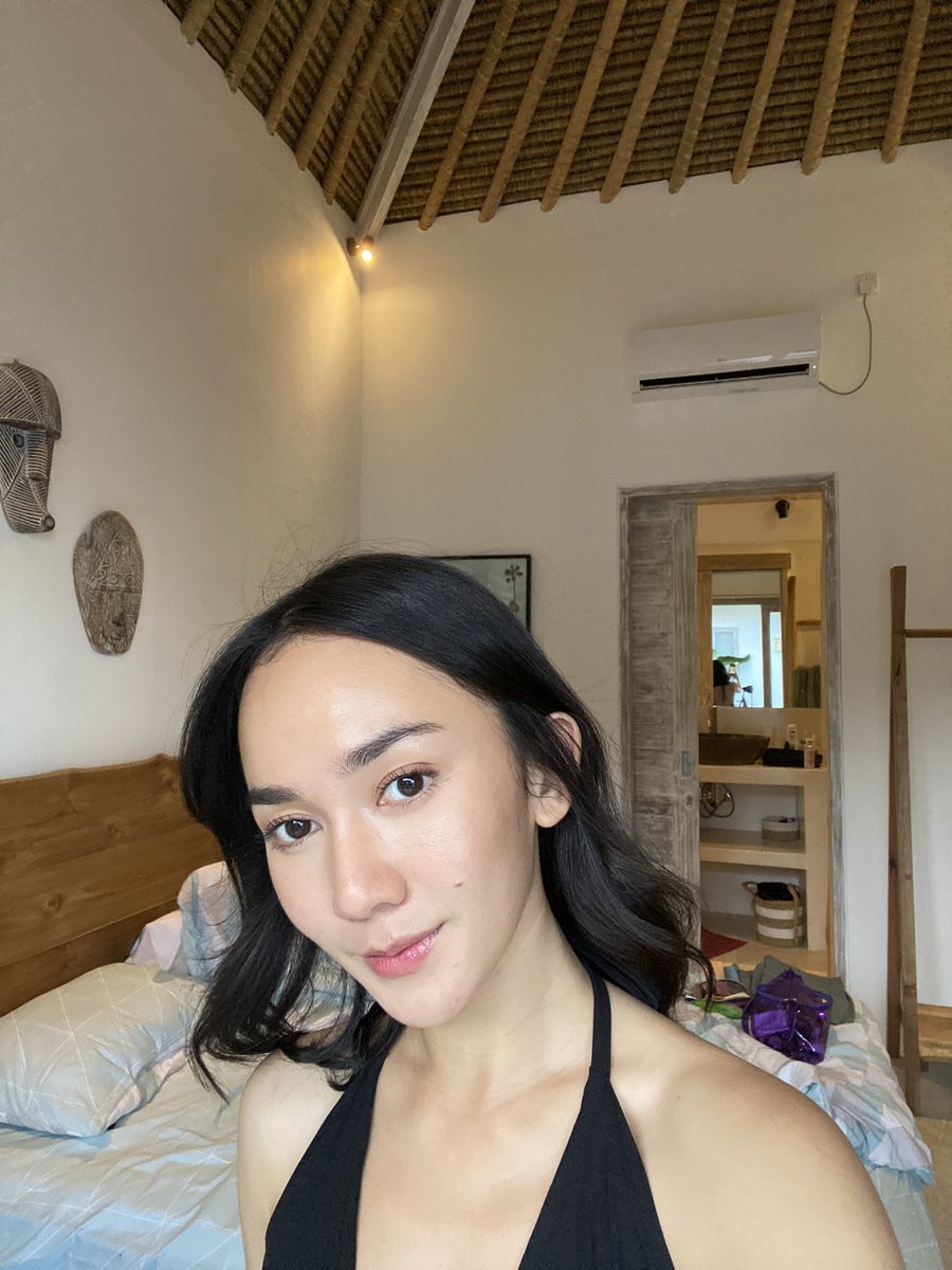 leonagustine's tweet photo. who needs filter when you got that bali glow ☀️ https://t.co/29bXEX9ZQF