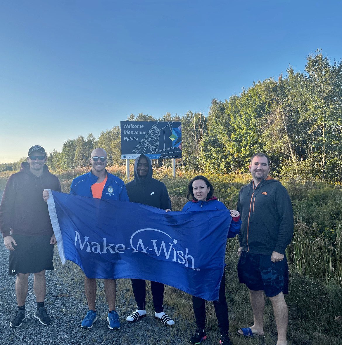 RunForWishesNS's tweet photo. A huge thank you to members of CFB Halifax and the crew of HMCS Halifax! INCREDIBLE!!! 🌟

CFB Halifax donations: $2272.92
Crew of HMCS Halifax donations: $3712.50
Total from the defence community in Halifax: $5985.42

Next stop - Turo!

#RunForWishesNS @MakeAWishNS @CFBHalifax https://t.co/Ps17nDbqwi