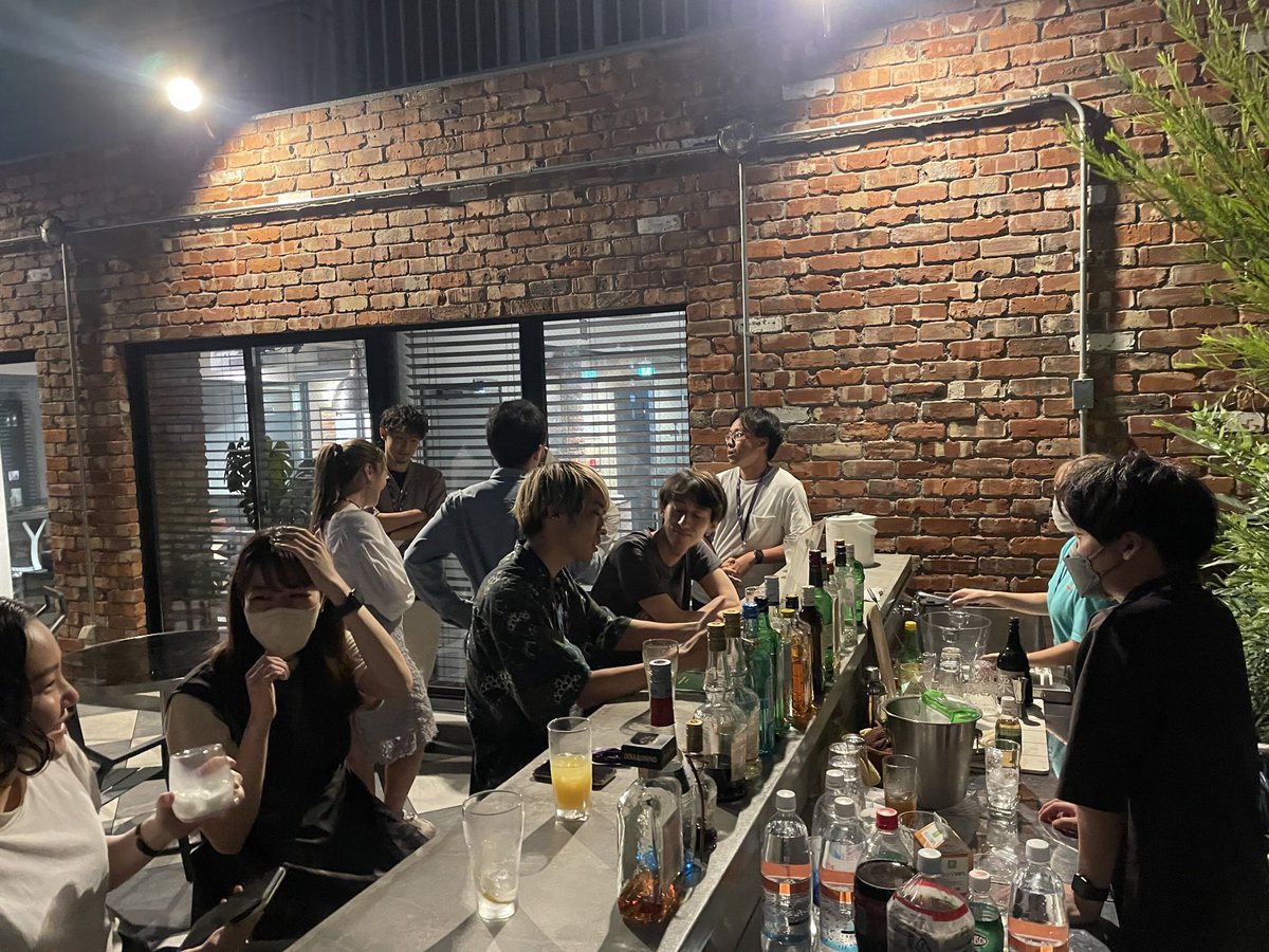 sayuri_ssss's tweet photo. 今週のBAR🍸
和梨のジントニック好評で嬉しかったなあ☺️
お越しいただいた皆さま、ありがとうございました！！
Photo by @0827_hinako 🍋🙏✨ https://t.co/J4yBA7oHZM