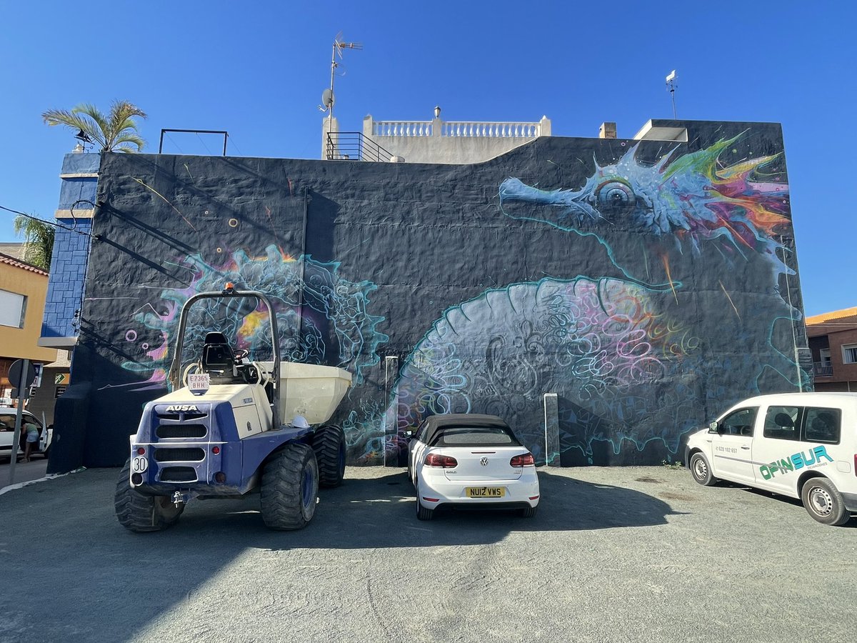 DolanSings's tweet photo. I’ve been in Spain, in a town called Los Alcazares. Theres awe-inspiring, tourist office supported, graffiti everywhere. This sort of thing would improve a lot of towns/cities wouldn’t it? #losalcazares #marmenor #graffitiart https://t.co/com6DyFqNE