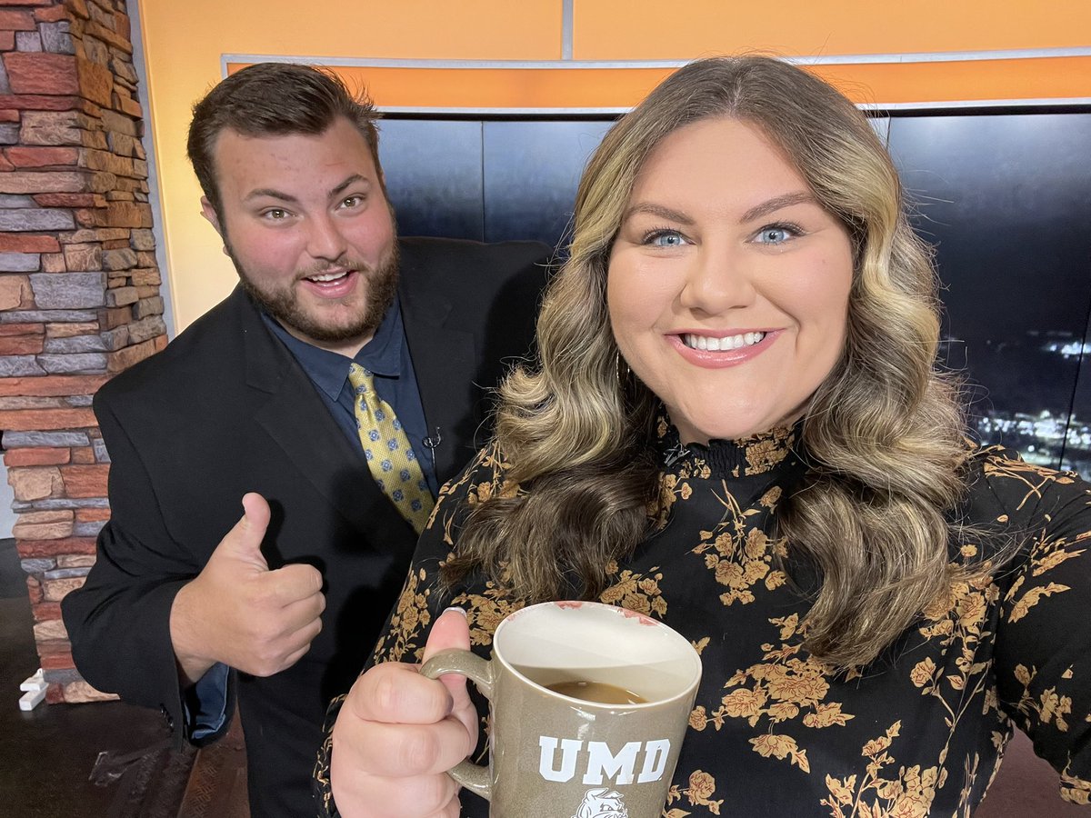 naniigrant's tweet image. Happy Friday! Hunter and are I holding down the fort this morning on this #FirstAlertWeather Day! Join us live from 5-7 🤗