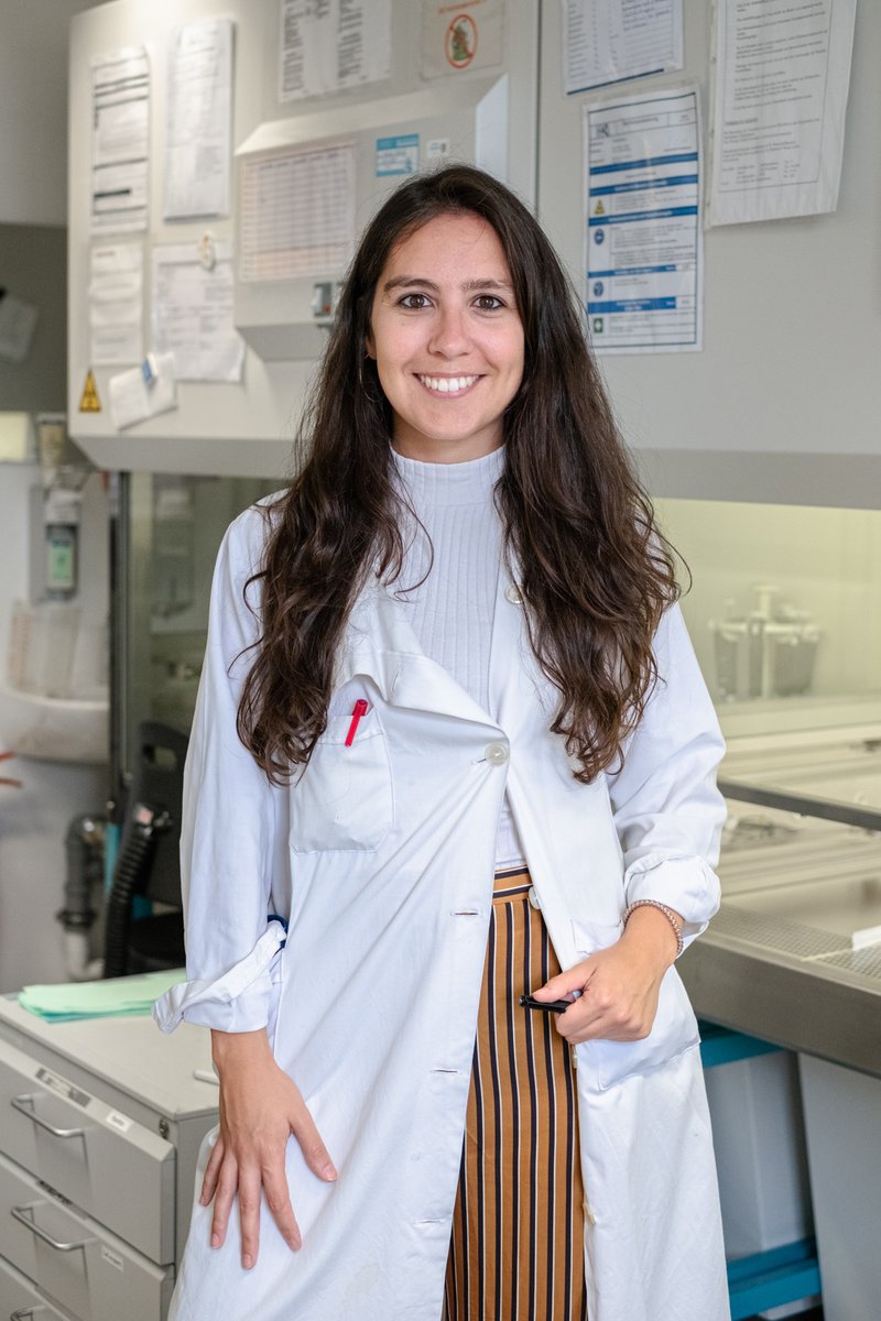 KTatsachen's tweet photo. @claudiasjv7 is looking into bacterial pathogen 𝑆𝑡𝑟𝑒𝑝𝑡𝑜𝑐𝑜𝑐𝑐𝑢𝑠 𝑝𝑛𝑒𝑢𝑚𝑜𝑛𝑖𝑎𝑒 at single-cell level and is trying to understand how the host changes the pathogen surface and intracellular regulation. 🥼 🔬 #ScienceInJena #KünstlerischeTatsachen
📸#AnnaPerepechai https://t.co/w8Qkdnt1ir