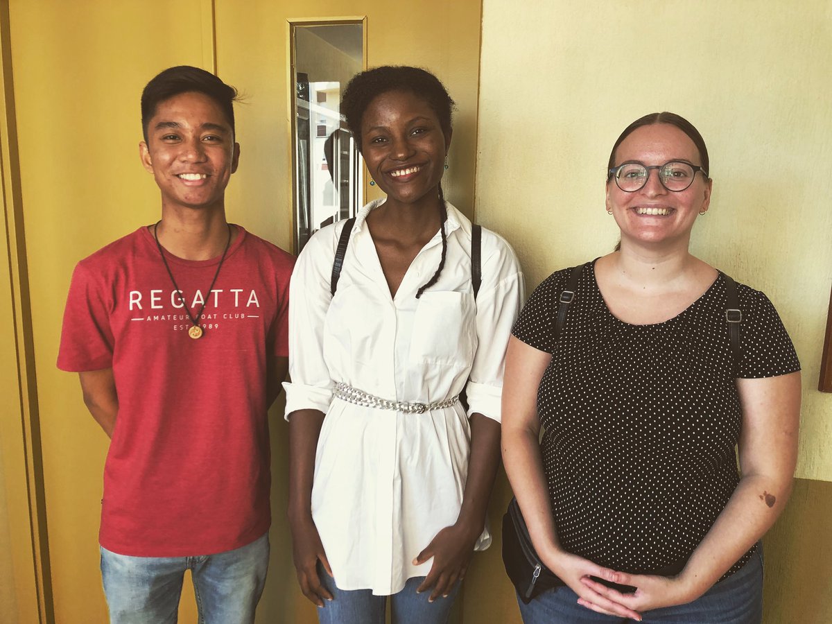 ColegioCabrini's tweet photo. Os presentamos a Joshua, Apryll and Michelle, los nuevos English assistants de ESO @ColegioCabrini #SomosCabrini #BedaProgram https://t.co/G7DEaOPEVk