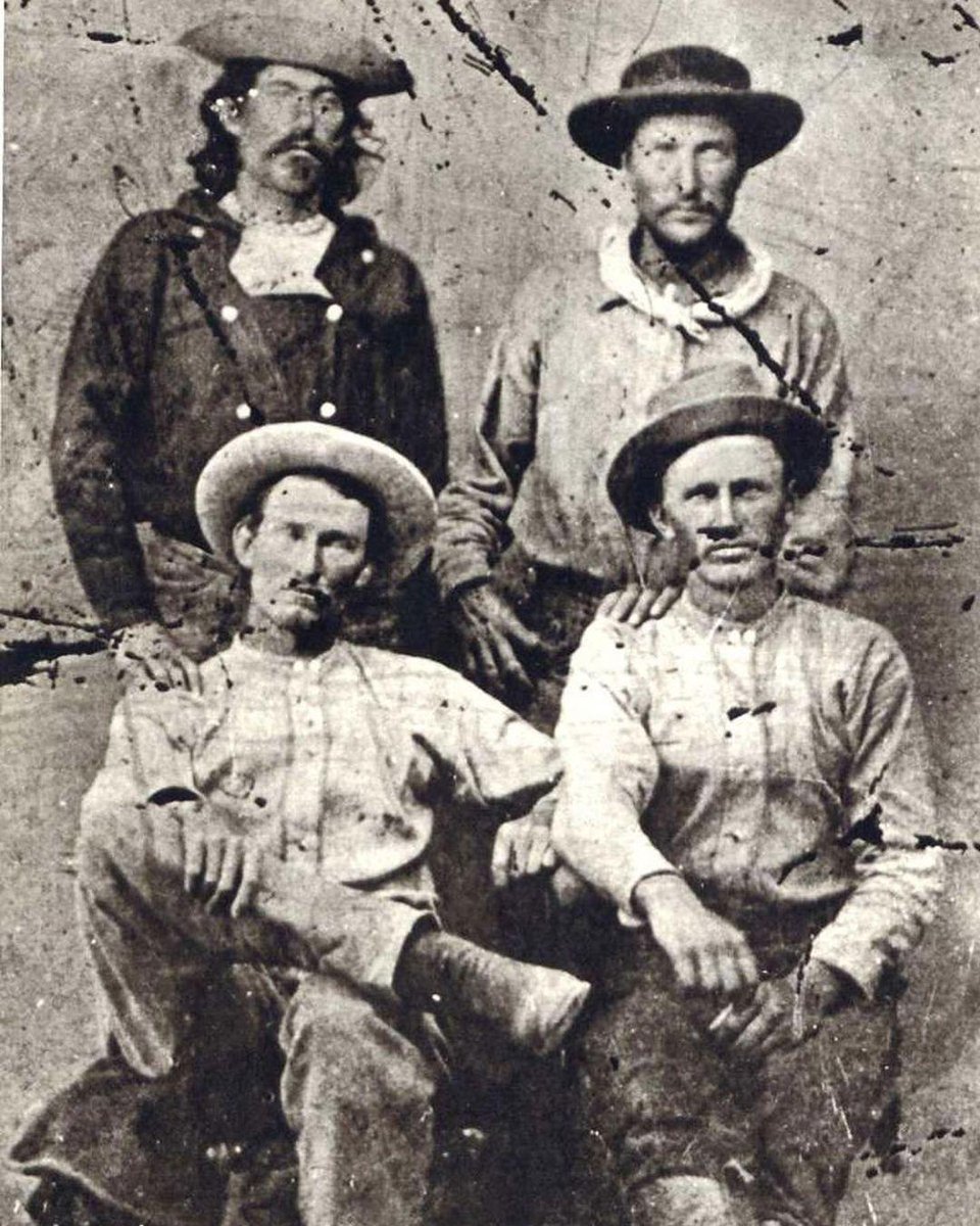 NickBrumby's tweet photo. Eighty riders, 190 way stations, 500 horses. The Pony Express was the first “express” mail line across the United States. For its time it was a marvel of innovation, organization, ingenuity and sheer plain guts.

https://t.co/lItyNcprs8

#wildwest #oldwest #westerns https://t.co/8bmCwTp8l5