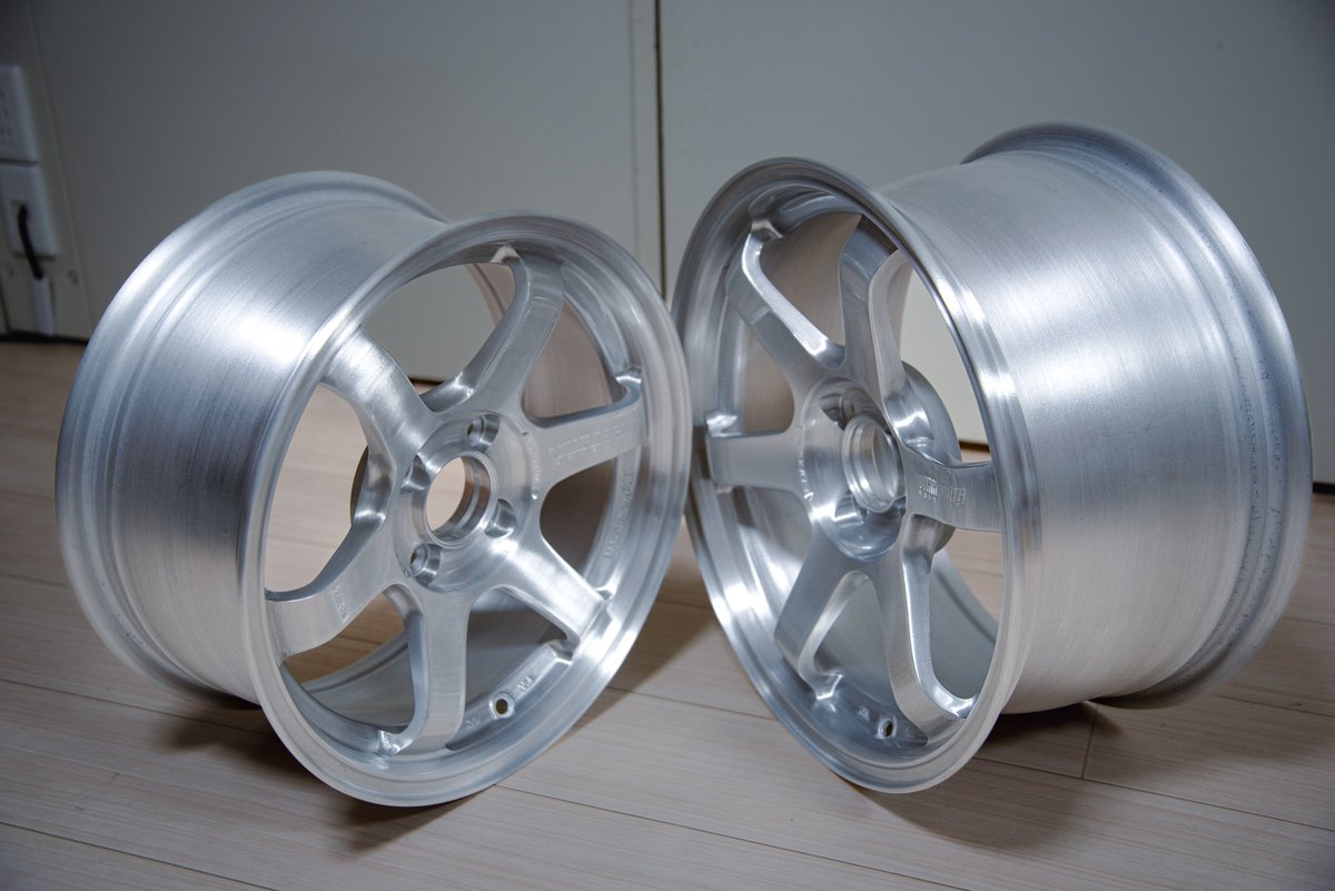 ame_s660's tweet photo. ホイール変えました！

前に持ってたTE37 SONIC(白)を3Dブラッシュド加工してもらいました！

いつかはブラッシュドと思ってた念願叶いました…輝きすご過ぎる
37はブラッシュド似合うな🤤

#s660 https://t.co/EHntDvw8Cv