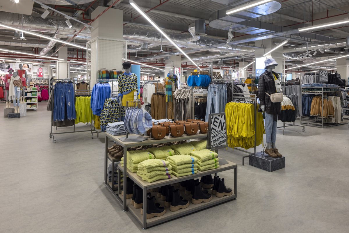 FloorForm's tweet image. Congratulations to all involved with the successful opening of Penneys in The Square, Tallaght. Tallaght is the 37th Penneys store to open in the Republic of Ireland and the 407th in the Primark portfolio.