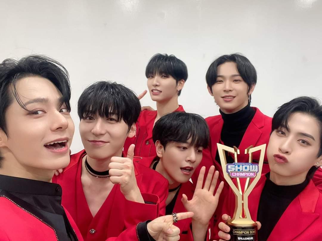 OneusCharts's tweet photo. ONEUS Music Show Wins!

LUNA - 🏆
SAME SCENT - 🏆🏆🏆*

Total: 4
*still counting

@official_ONEUS #원어스 #ONEUS https://t.co/Wncsj9Mk0f