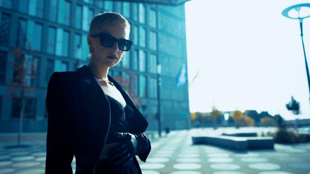 Like a vision, KREUZBERGKINDER, the frames that make life feel like a movie - from our #Signaturecollection campaign by Christopher Krause.

#Kreuzbergkinder
#Berlinaesthetic
#Berlinfashion
#Eyewear
#Berlin