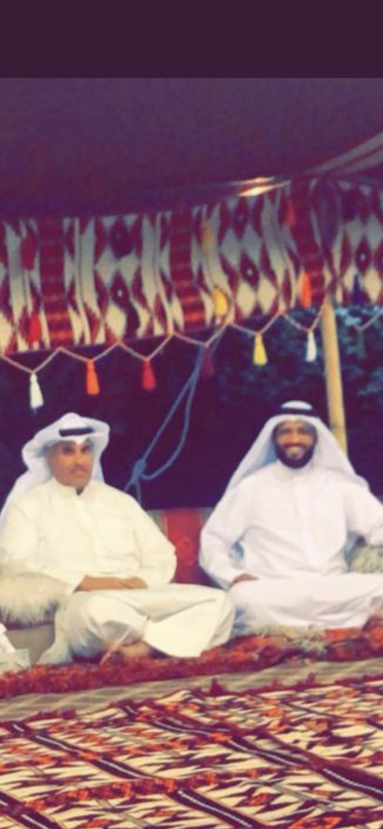 أخلاق الرجال

خلال زيارتنا كمرشحين للدواوين
واجهت قبل دخول إحدى الدواوين 
الأخ طلال منيزل
وعند دخول تفاجأت أنه لم يدخل حتى يعطينا فرصة  مع أهل الديوانية

وانا أعتقدت ذلك واتصلت عليه وتأكدت من بوباسل أنه أراد فعلا هذا الأمر

هذه هي أخلاق الرجال🌹
<a href="/TalalMunaizel/">م. طلال منيزل العنزي</a>
#الدائرة_الرابعة