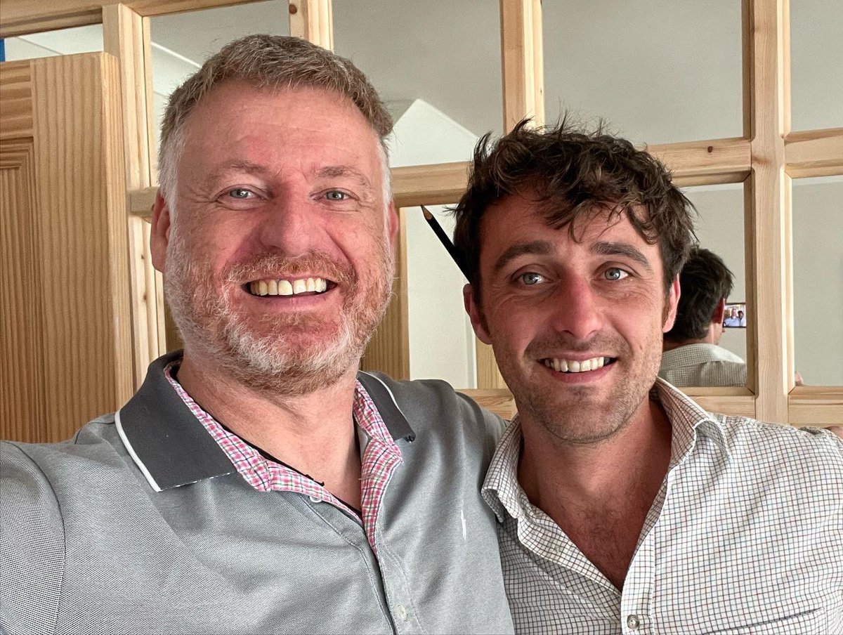 GKWilsonGardens's tweet photo. Always good to catch up with Lachlan Rae ……#horticultureexperts #landscapingexperts https://t.co/8nX1fBevIq