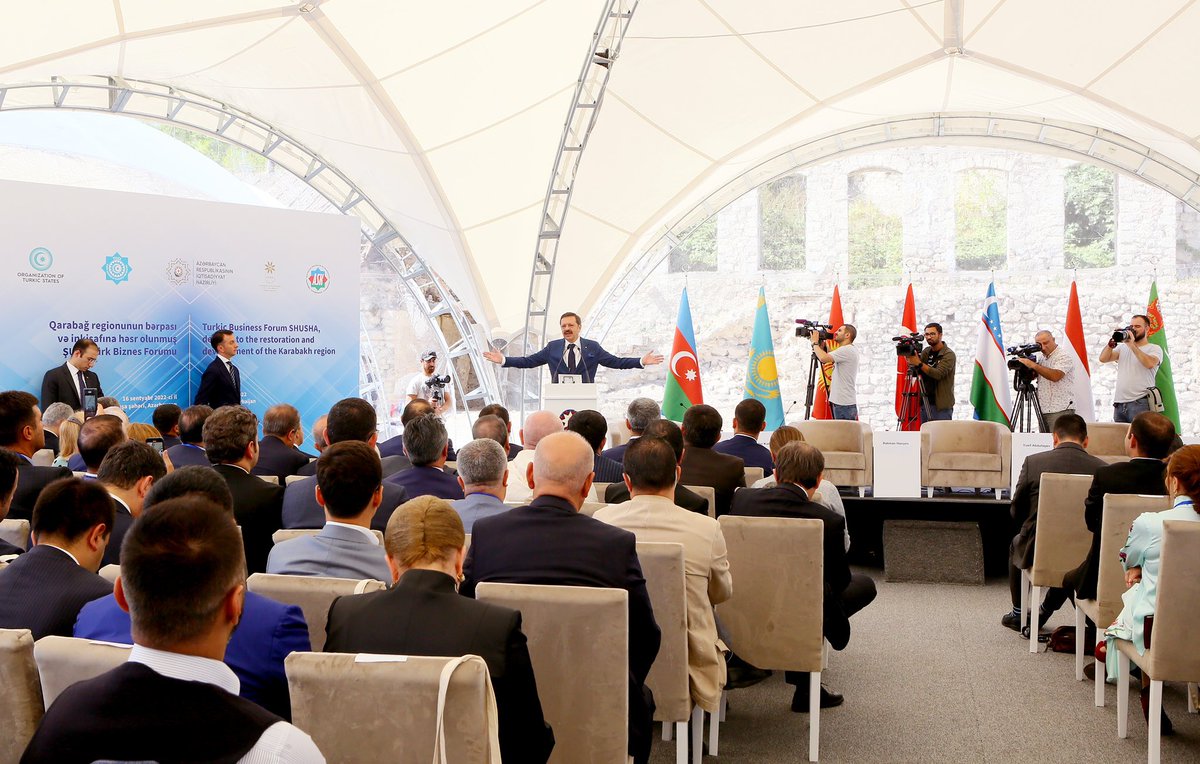RHisarciklioglu's tweet photo. Karabağ’ın kadim şehri #Şuşa’da Türk İş Forumu düzenledik.

Türk Devletleri Teşkilatı üye ülkelerin iş insanlarının katılımıyla #Karabağ’ın ekonomik kalkınması için yapılacakları konuştuk.

Türk Ticaret ve Sanayi Odası Başkanı olarak mesajımız net #AzerbaycanınYanındayız https://t.co/7YL1ZJlVr2