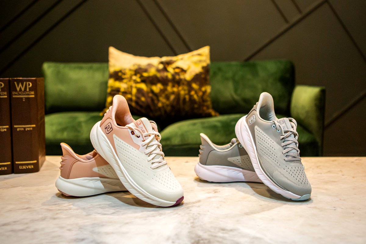 Pearl_Valley's tweet photo. NEW FootJoy shoes are now available in the Pearl Valley Golf Shop⛳
The new FootJoy Flex XP is a great summer walking shoe with unmatched versatility. The lightweight construction and spikeless sole design allow the golfer to wear this show on and off the course.
#PlayThePearl https://t.co/Zx9g06lMjC