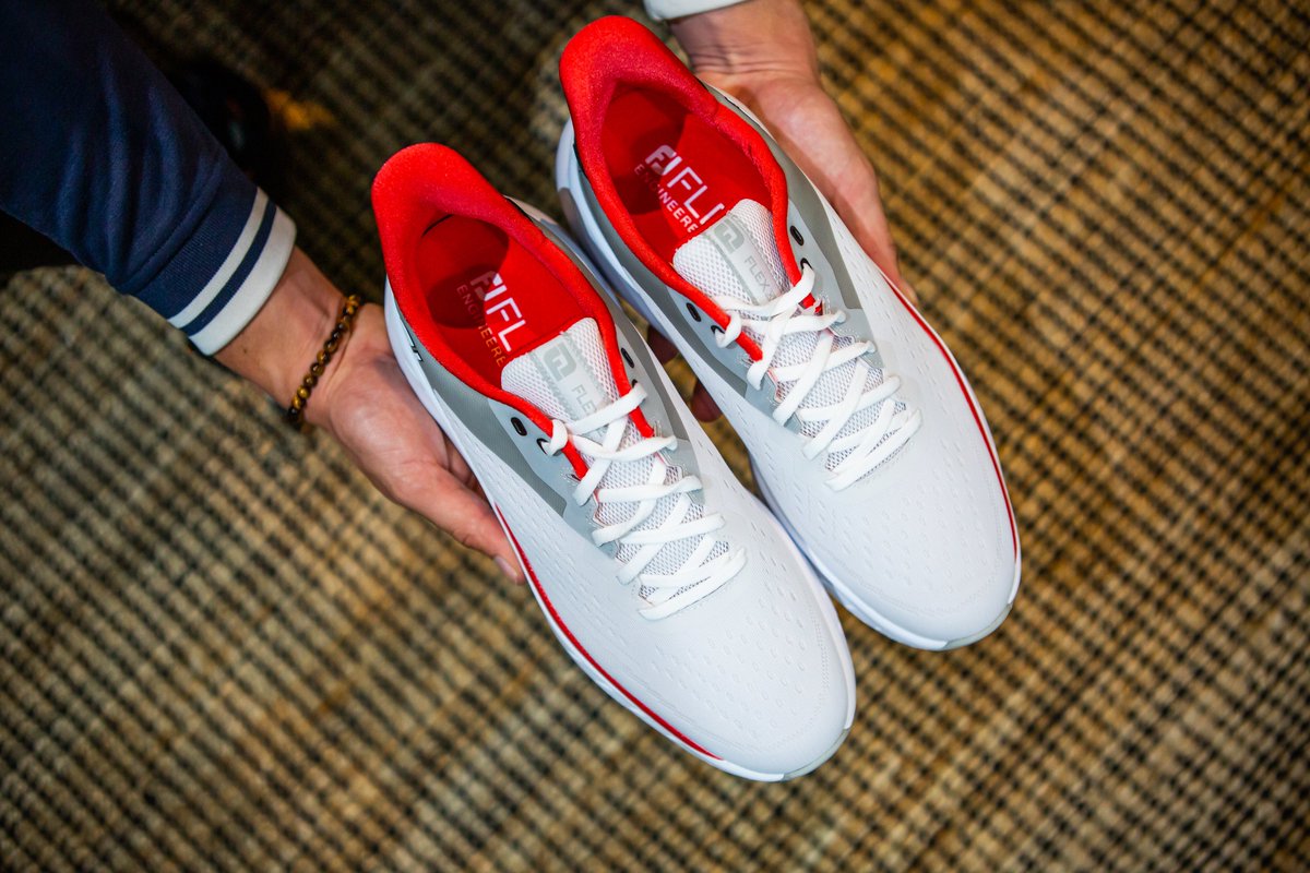 Pearl_Valley's tweet photo. NEW FootJoy shoes are now available in the Pearl Valley Golf Shop⛳
The new FootJoy Flex XP is a great summer walking shoe with unmatched versatility. The lightweight construction and spikeless sole design allow the golfer to wear this show on and off the course.
#PlayThePearl https://t.co/Zx9g06lMjC