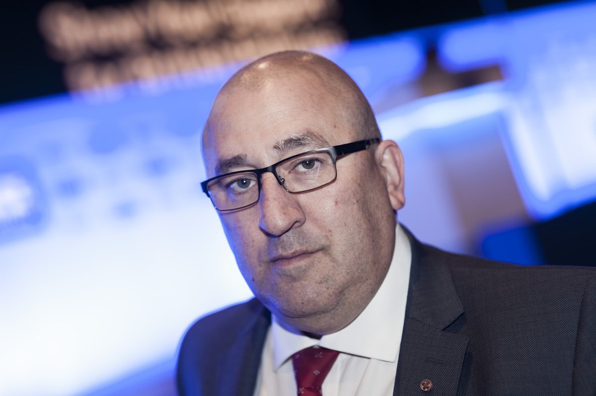 MPFed's tweet image. The stabbing of two @metpoliceuk officers challenging a man with a knife in central London this morning "highlights the bravery of our officers who run towards danger", Chair Ken Marsh has said today. "My heart goes out to my two brave colleagues" who suffered serious injuries.