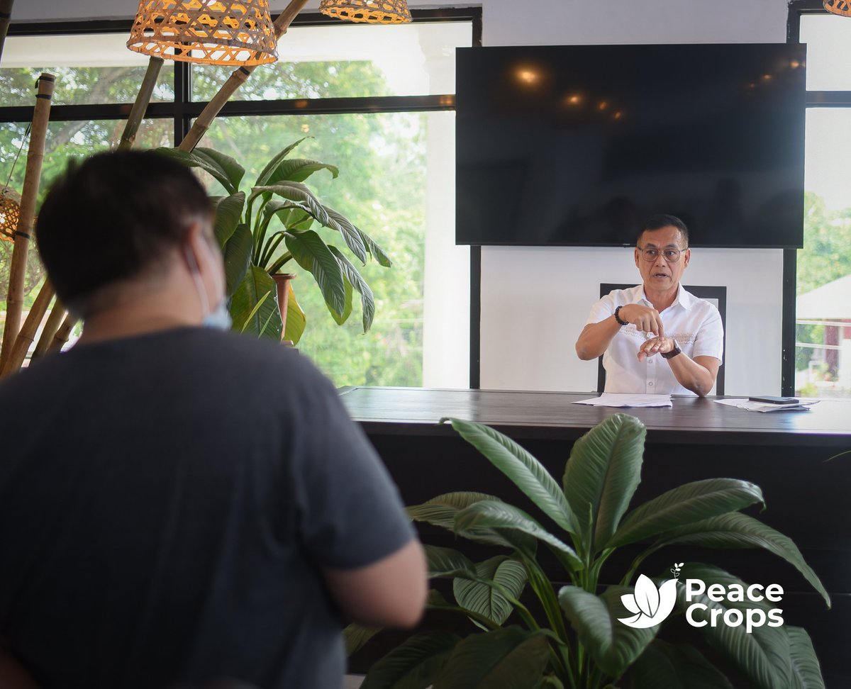 peacecropsph's tweet photo. SAGAY: THE 2ND TIME AROUND

We never tire of revisiting partner areas, but getting back to Sagay is special because...
MORE ON: https://t.co/Z6eC0qgxjW

---

PHOTOGRAPHS: Shania Yulo &amp; Rondell Chaz Mabunga | Story Weavers

---

#DILG10
#TatakDiez
#DropSeedsNotBombs
#PeaceCropsPH https://t.co/3D7FPrbjfX