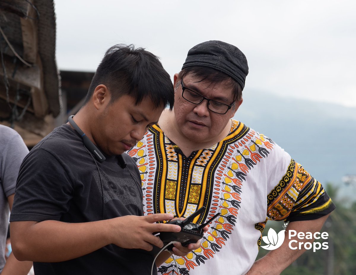 peacecropsph's tweet photo. SAGAY: THE 2ND TIME AROUND

We never tire of revisiting partner areas, but getting back to Sagay is special because...
MORE ON: https://t.co/Z6eC0qgxjW

---

PHOTOGRAPHS: Shania Yulo &amp; Rondell Chaz Mabunga | Story Weavers

---

#DILG10
#TatakDiez
#DropSeedsNotBombs
#PeaceCropsPH https://t.co/3D7FPrbjfX